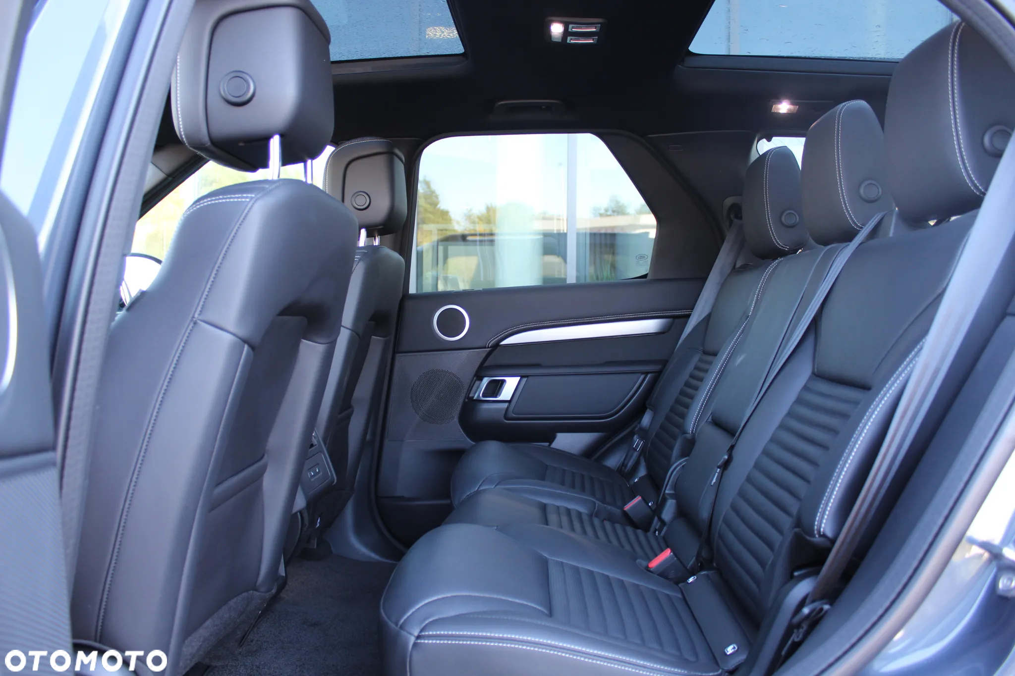 Land Rover Discovery - 12