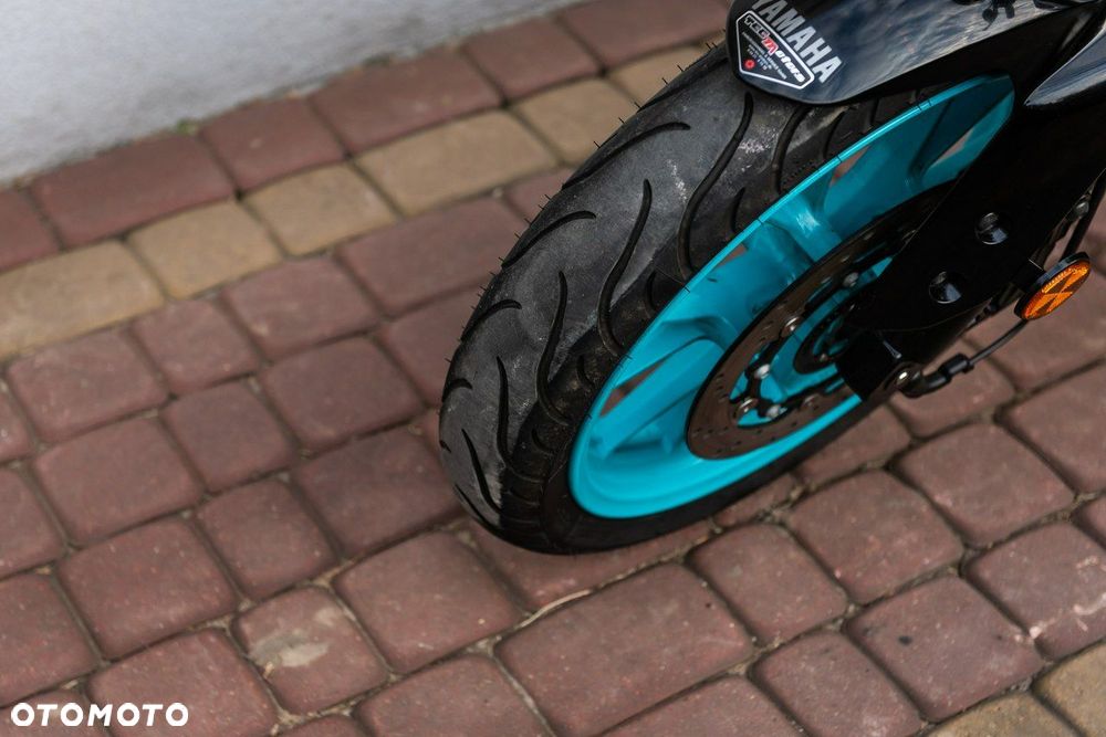 Yamaha MT - 9