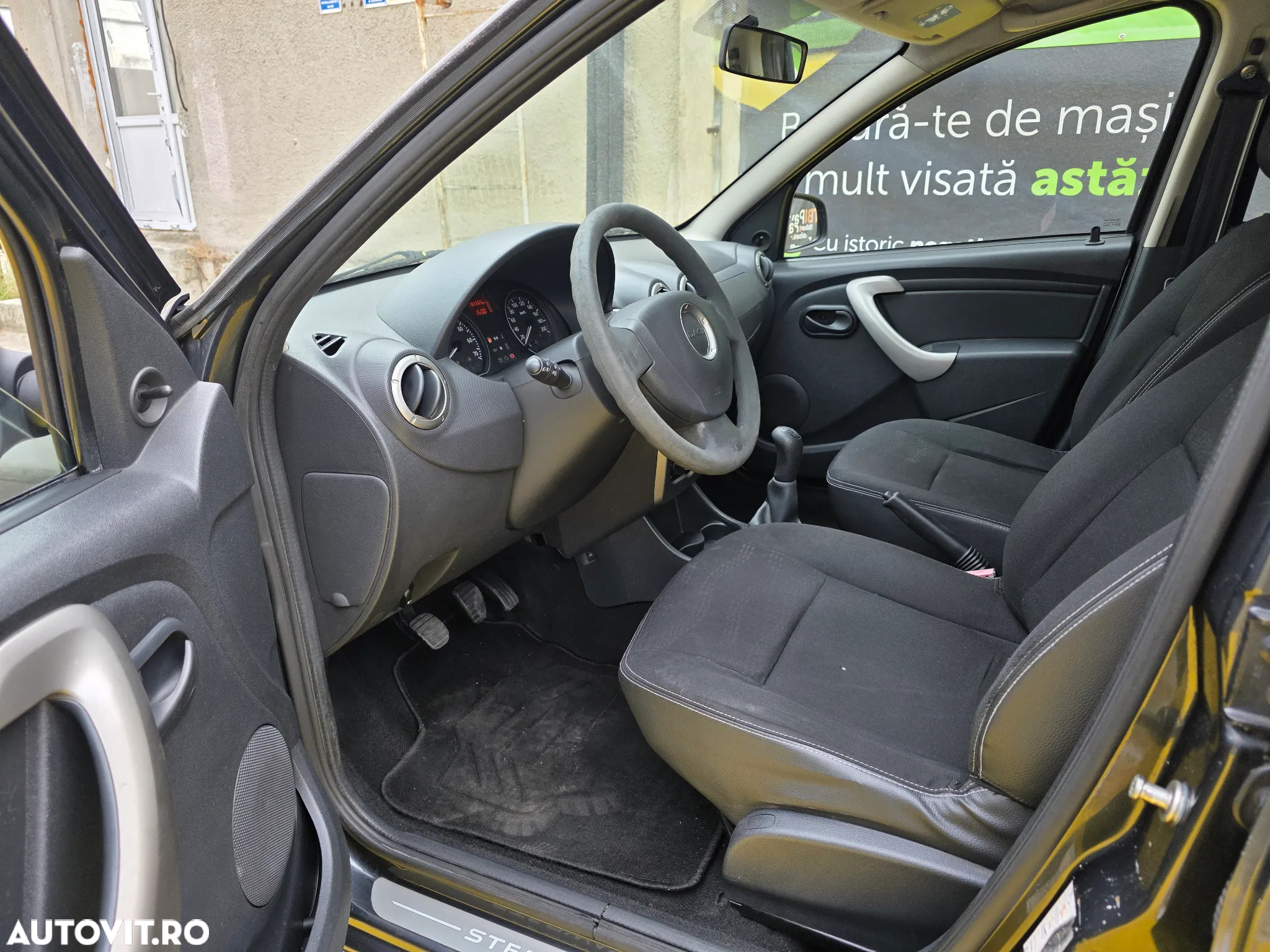 Dacia Sandero 1.6 MPI Stepway - 8