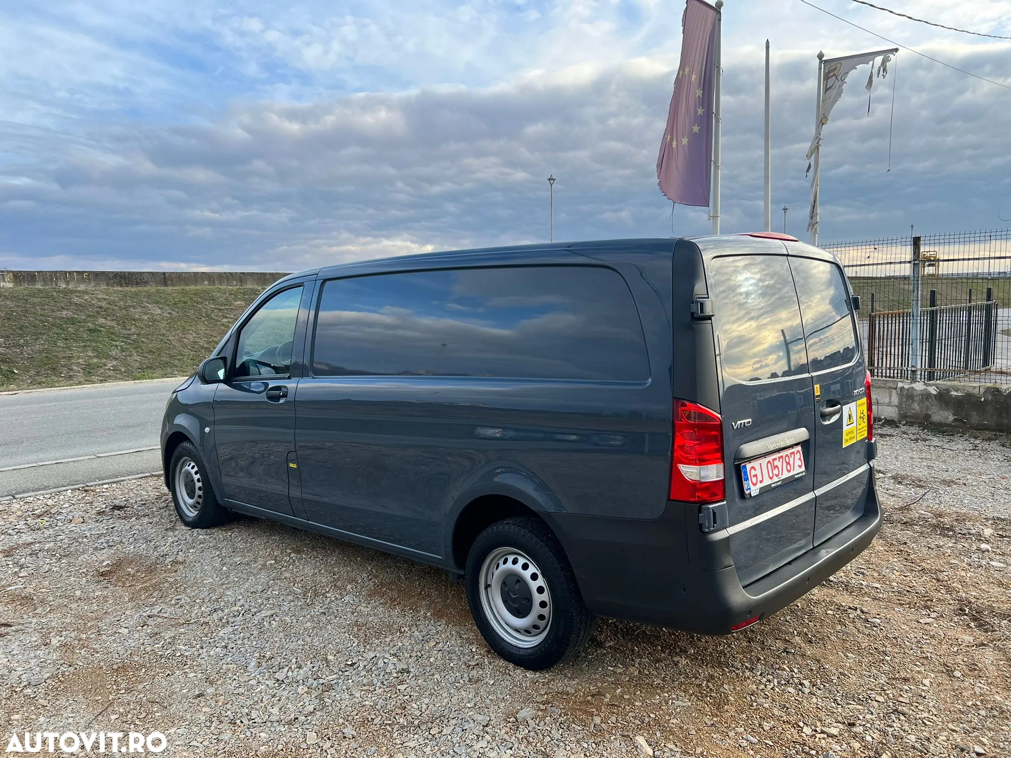 Mercedes-Benz Vito - 13