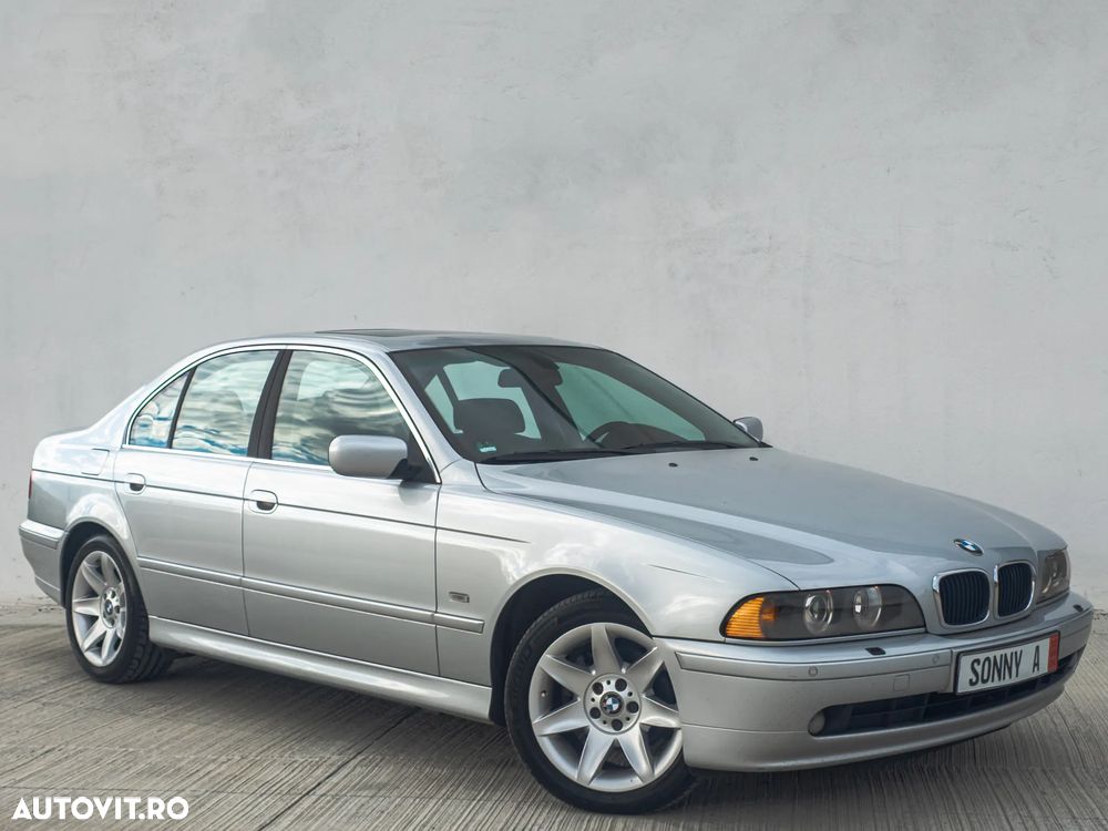 BMW Seria 5 520iA - 4
