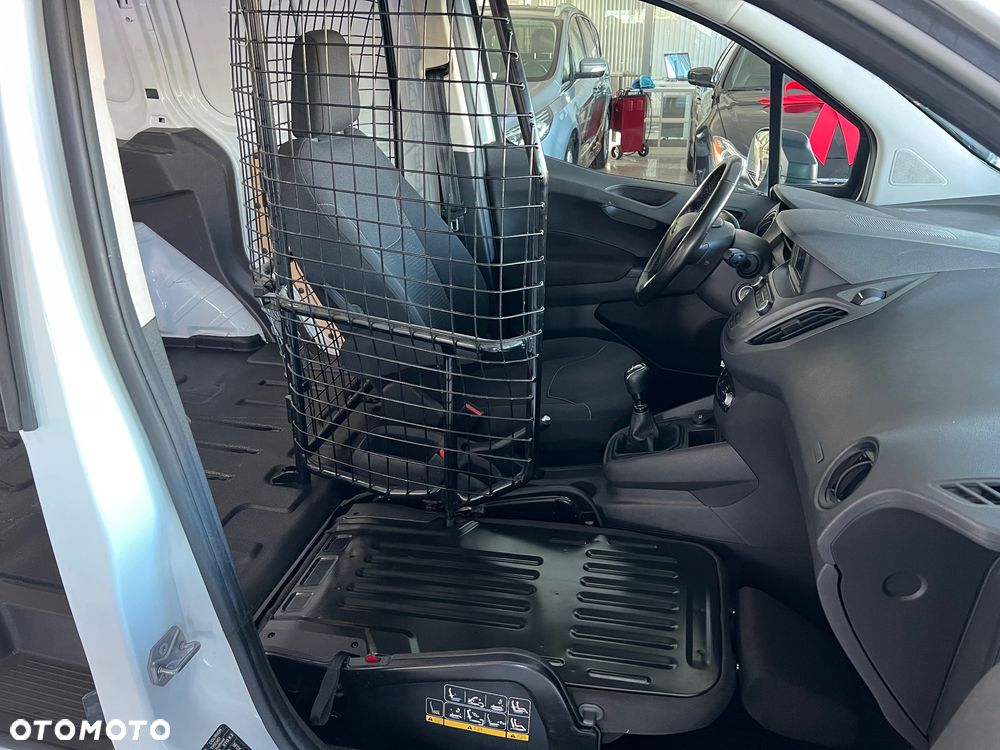 Ford Transit courier - 21