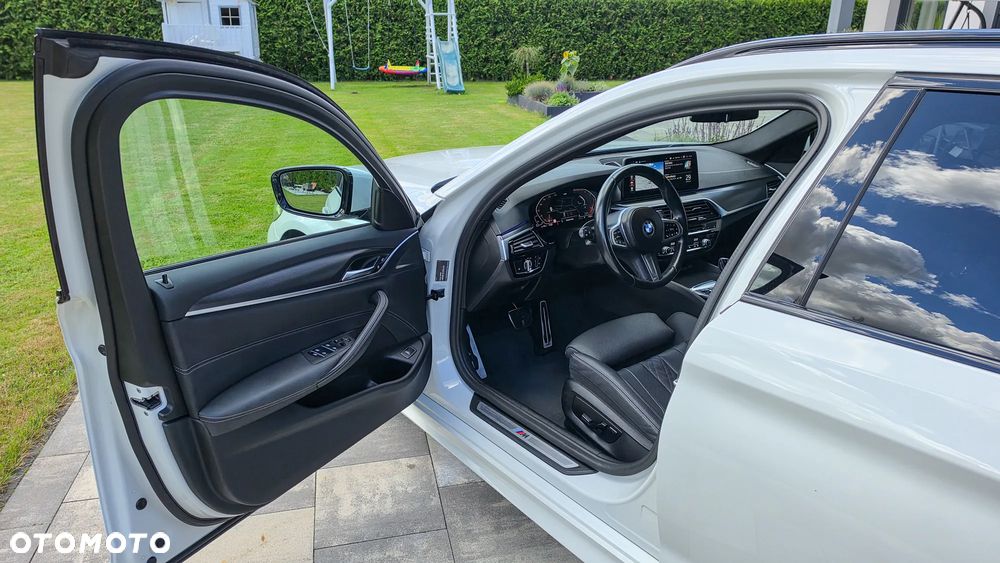 BMW Seria 5 520d MHEV Sport Line sport - 9