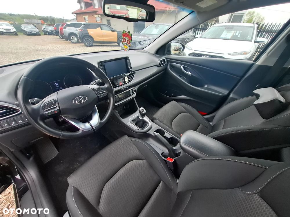 Hyundai i30 1.6 D Comfort - 9