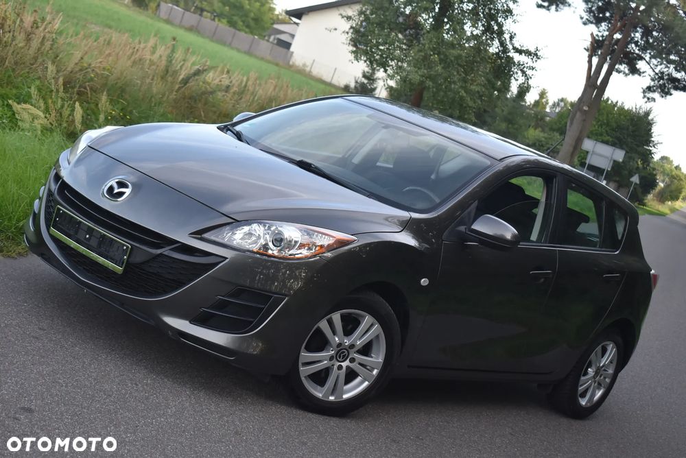 Mazda 3 1.6 Active + - 3