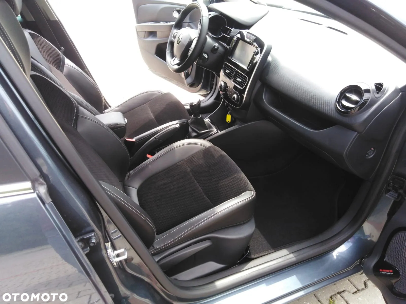 Renault Clio - 6
