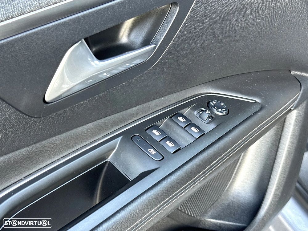 Peugeot 3008 BlueHDi 130 Stop & Start Allure - 21