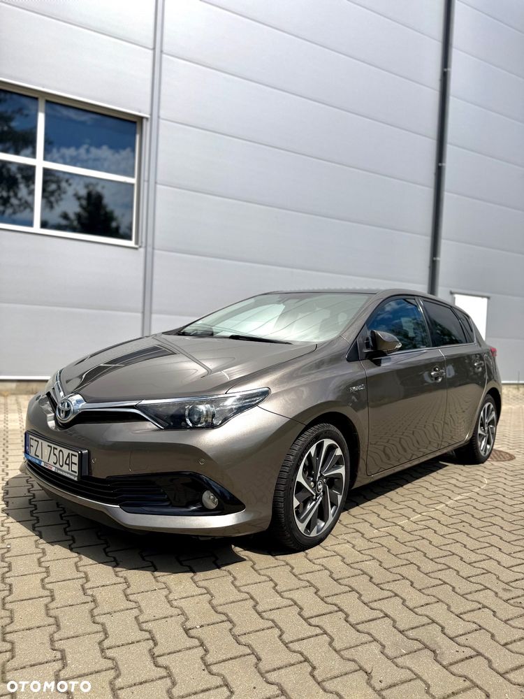 Toyota Auris 1.8 HSD Sol - 16