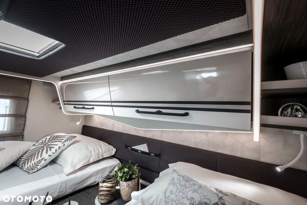 McLOUIS Nevis 873 - 5-osobowy - 15