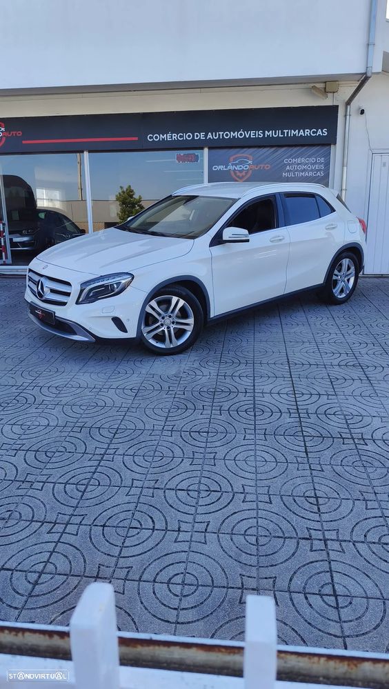 Mercedes-Benz GLA 180 CDI Urban - 3