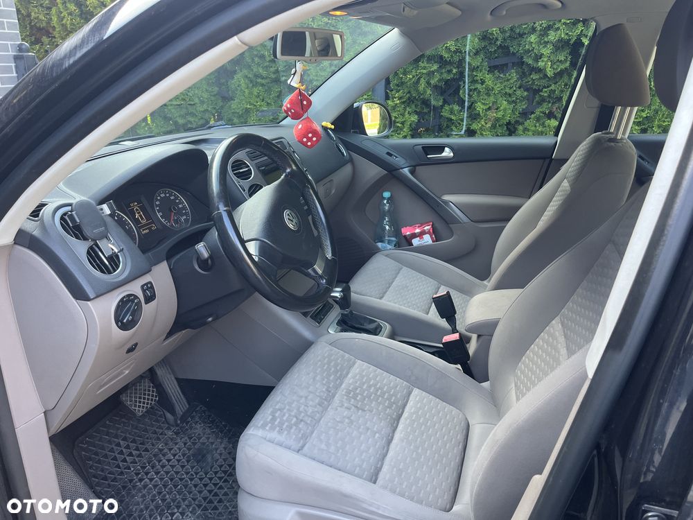 Volkswagen Tiguan - 14
