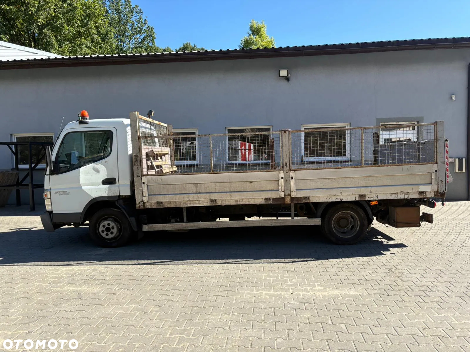 Mitsubishi Canter Fuso 3C130 - 2