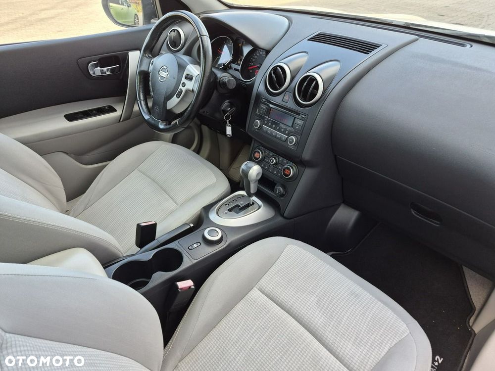 Nissan Qashqai+2 - 20