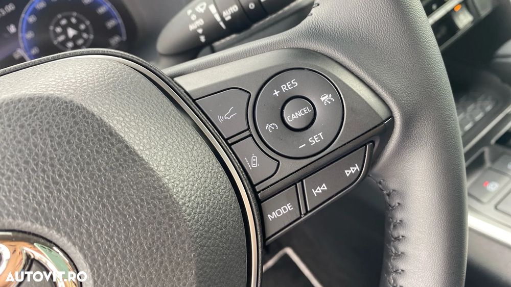 TOYOTA RAV4 2025 — imagine 16