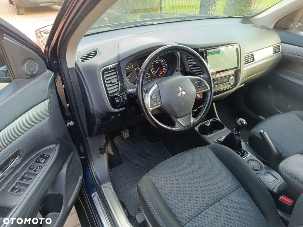 Mitsubishi Outlander 2.0 2WD Diamant Edition - 19