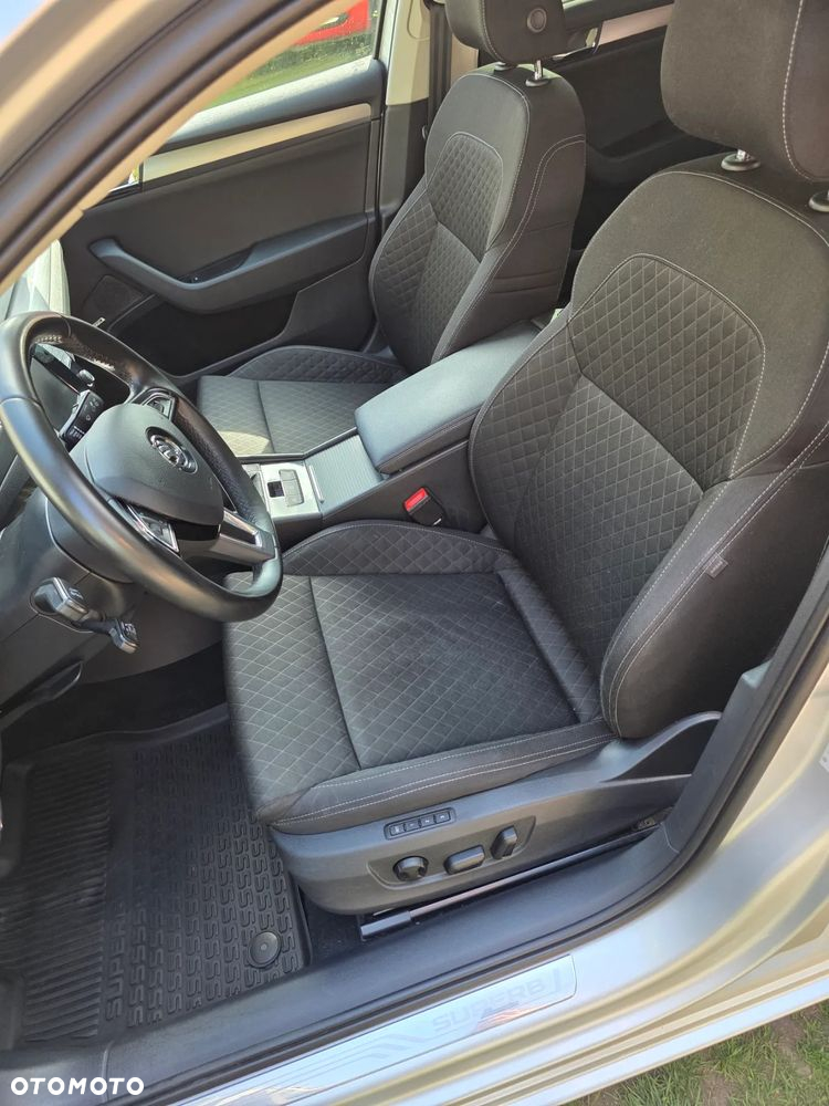 Skoda Superb 2.0 TDI Style - 9