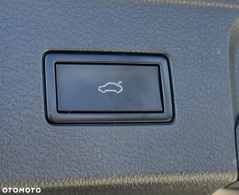 Volkswagen Passat 2.0 TDI BMT Highline - 32