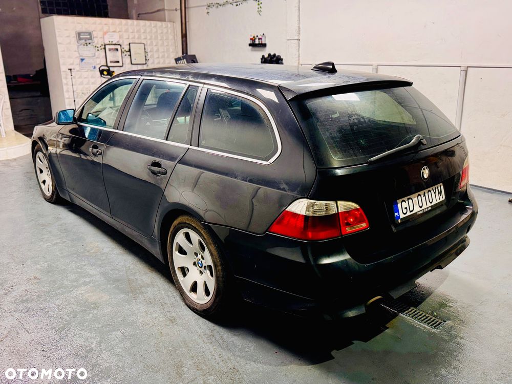 BMW Seria 5 520d - 5