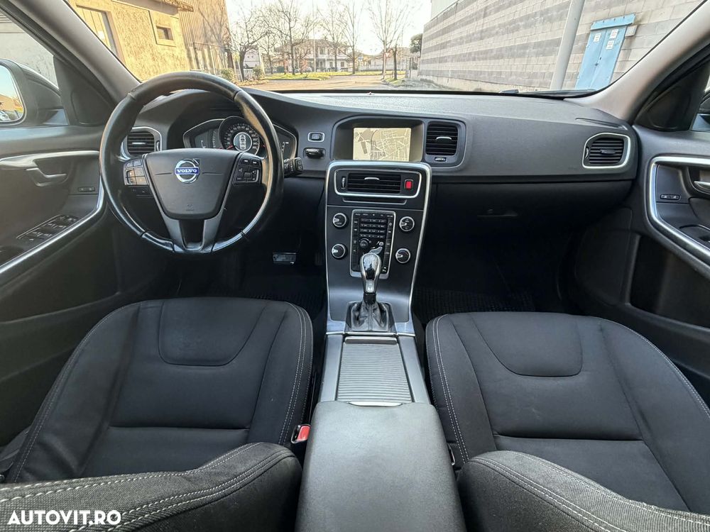 Volvo V60 D2 Geartronic Powershift RDesign - 10