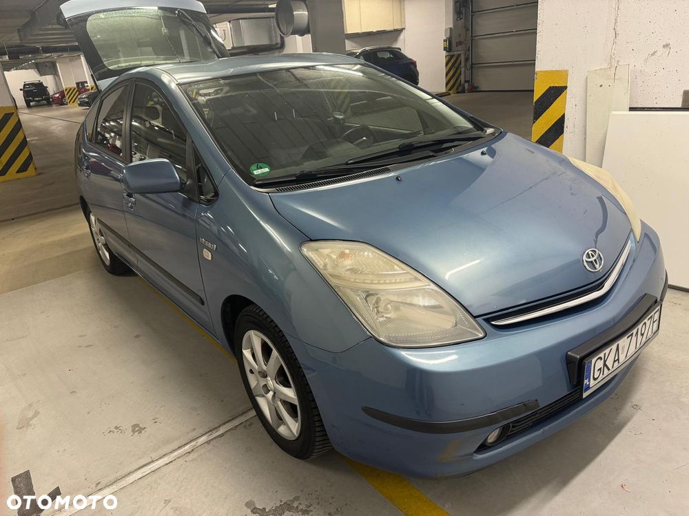 Toyota Prius - 5
