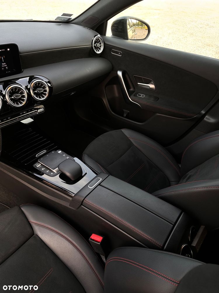 Mercedes-Benz Klasa A 200 AMG Line 7G-DCT - 19