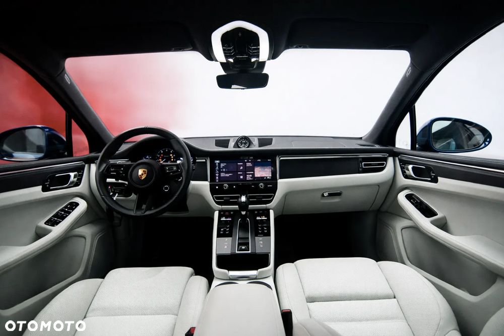 Porsche Macan T - 12