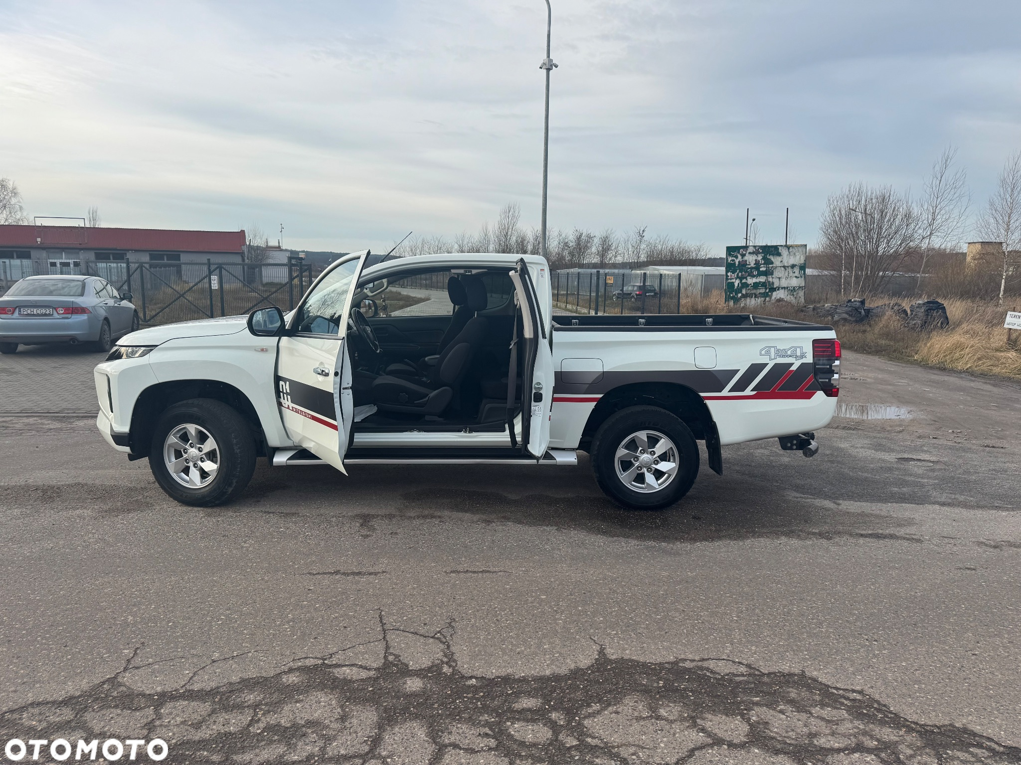Mitsubishi L200 2.2 d DC Invite - 13