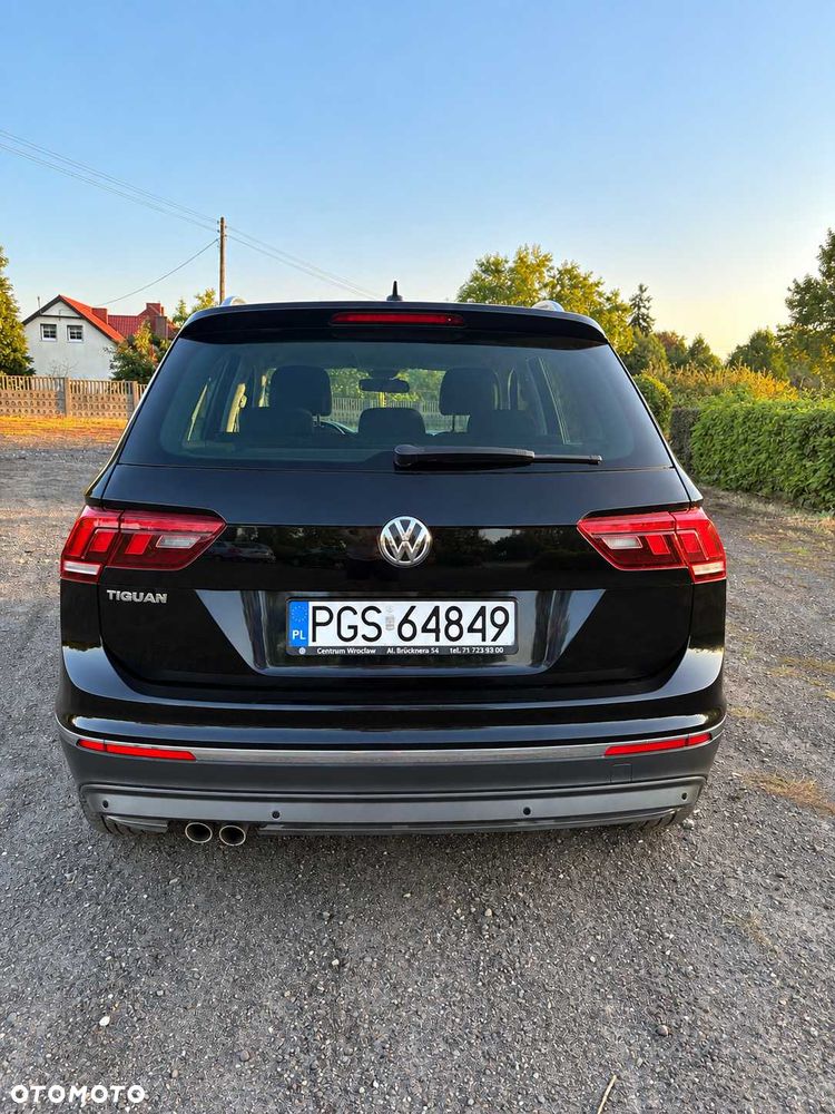Volkswagen Tiguan - 4
