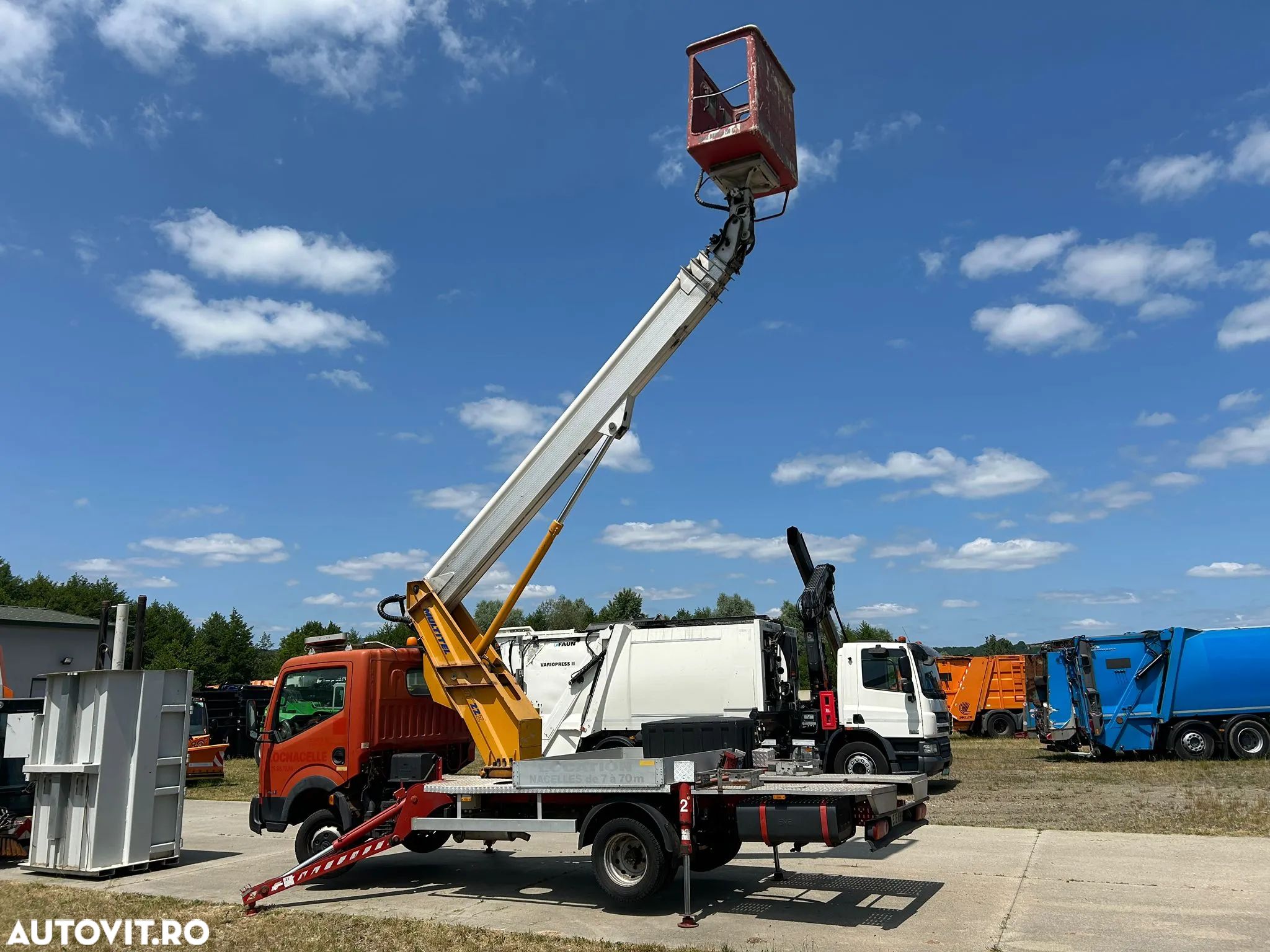 Nissan Cabstar -nacela Multitel 22m - 1