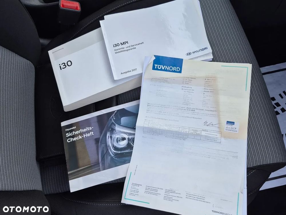 Hyundai i30 1.4 Family - 21