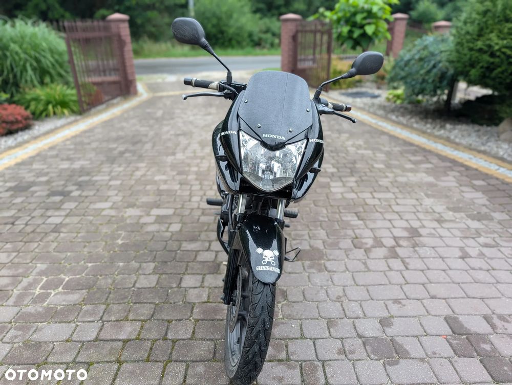 Honda CB - 8
