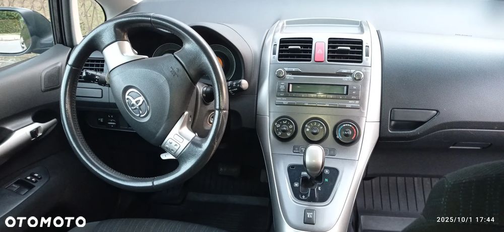 Toyota Auris - 9