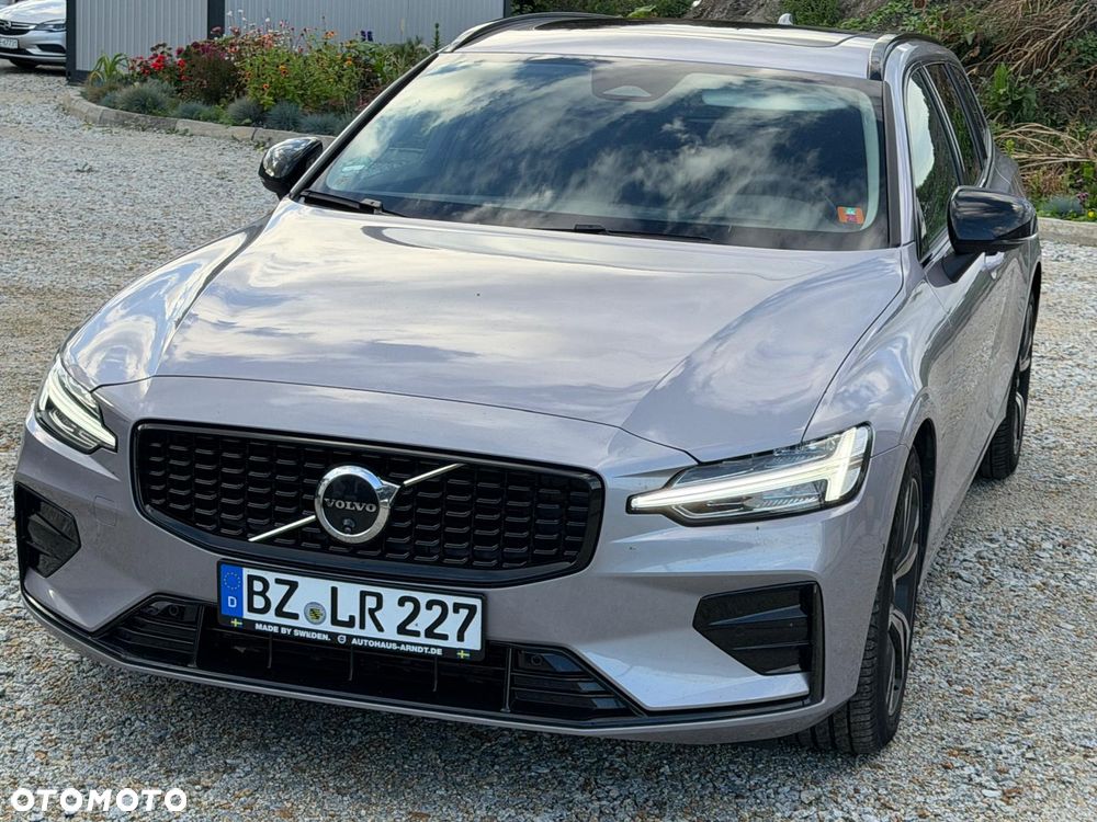 Volvo V60 B4 B DKG Plus Dark - 6