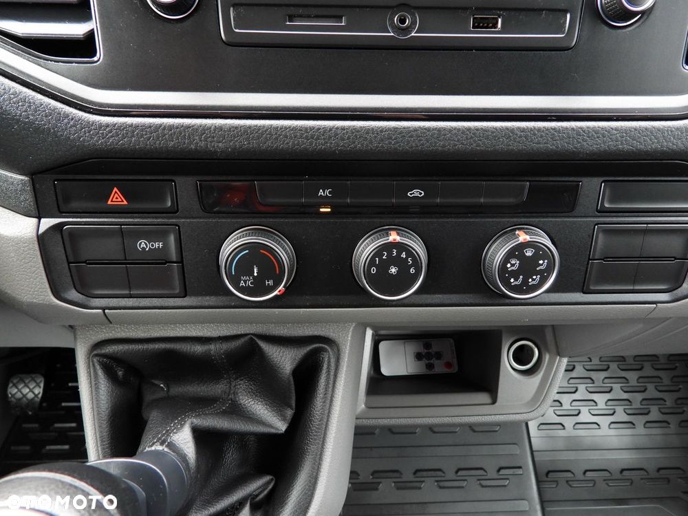 Volkswagen CRAFTER PLANDEKA 10 PALET WEBASTO TEMPOMAT LEDY  180KM - 37
