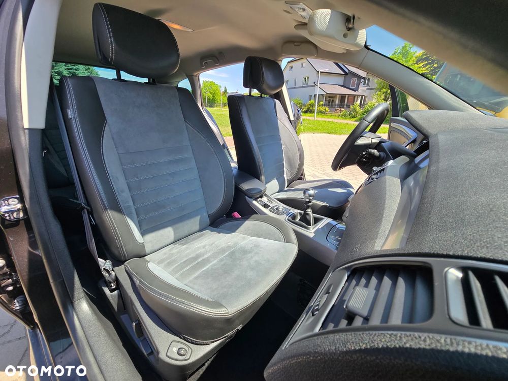 Renault Laguna 2.0 dCi Initiale ESM - 22