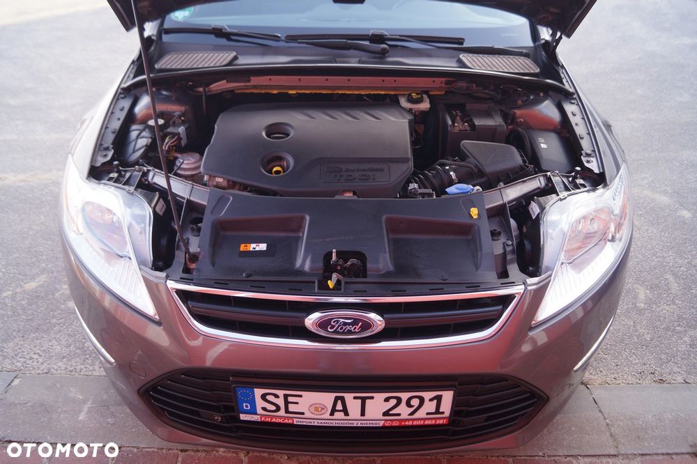 Ford Mondeo - 36