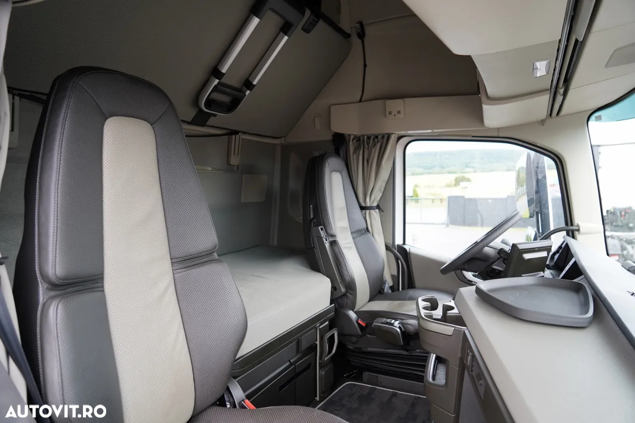 Volvo FH 500 / XXL / 2024 / I-PARK COOL / PIELE / I-SHIFT / CONTRACT DE REPARAȚIE POST-SERVICE / IMPORTAT - 32