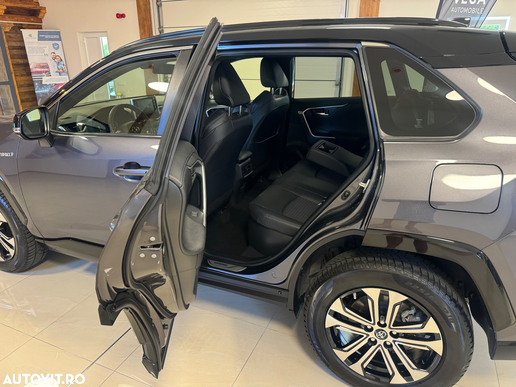 Toyota RAV4 2.5 Hybrid VVT-iE 4x2 Dynamic - 33