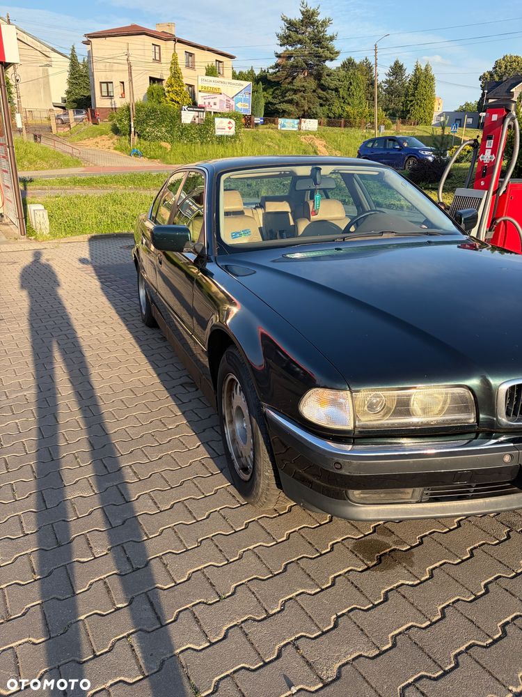 BMW Seria 7 - 5