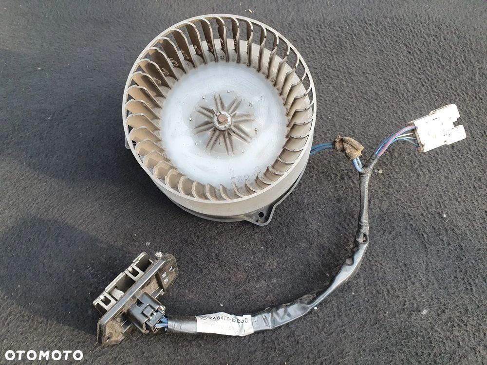 TOYOTA YARIS I WENTYLATOR DMUCHAWA NAWIEWU 194000-1210 DENSO ORYGINAŁ Z REZYSTOREM OPORNIKIEM 2464 - 1