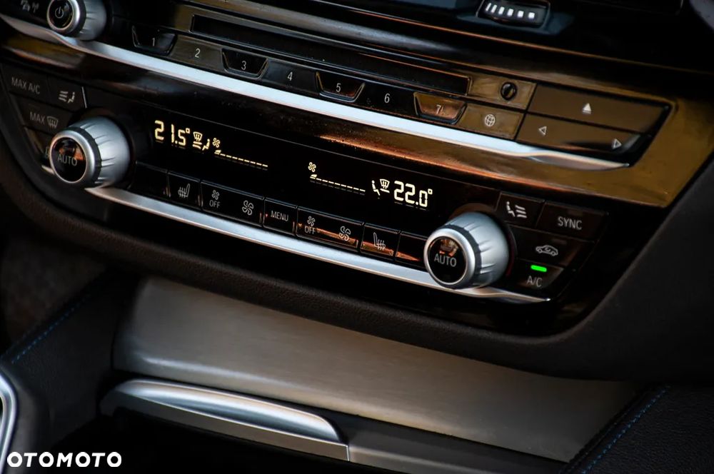 BMW Seria 5 520d Luxury Line sport - 18