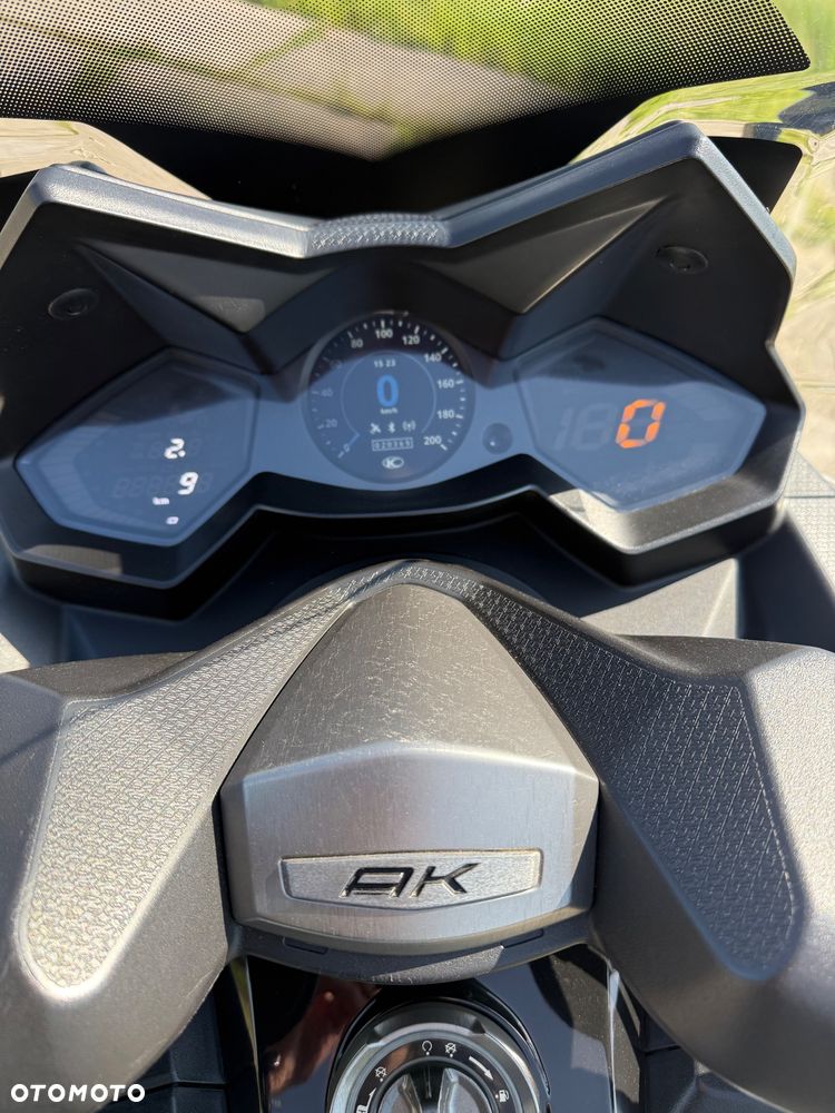 Kymco AK 550 - 11