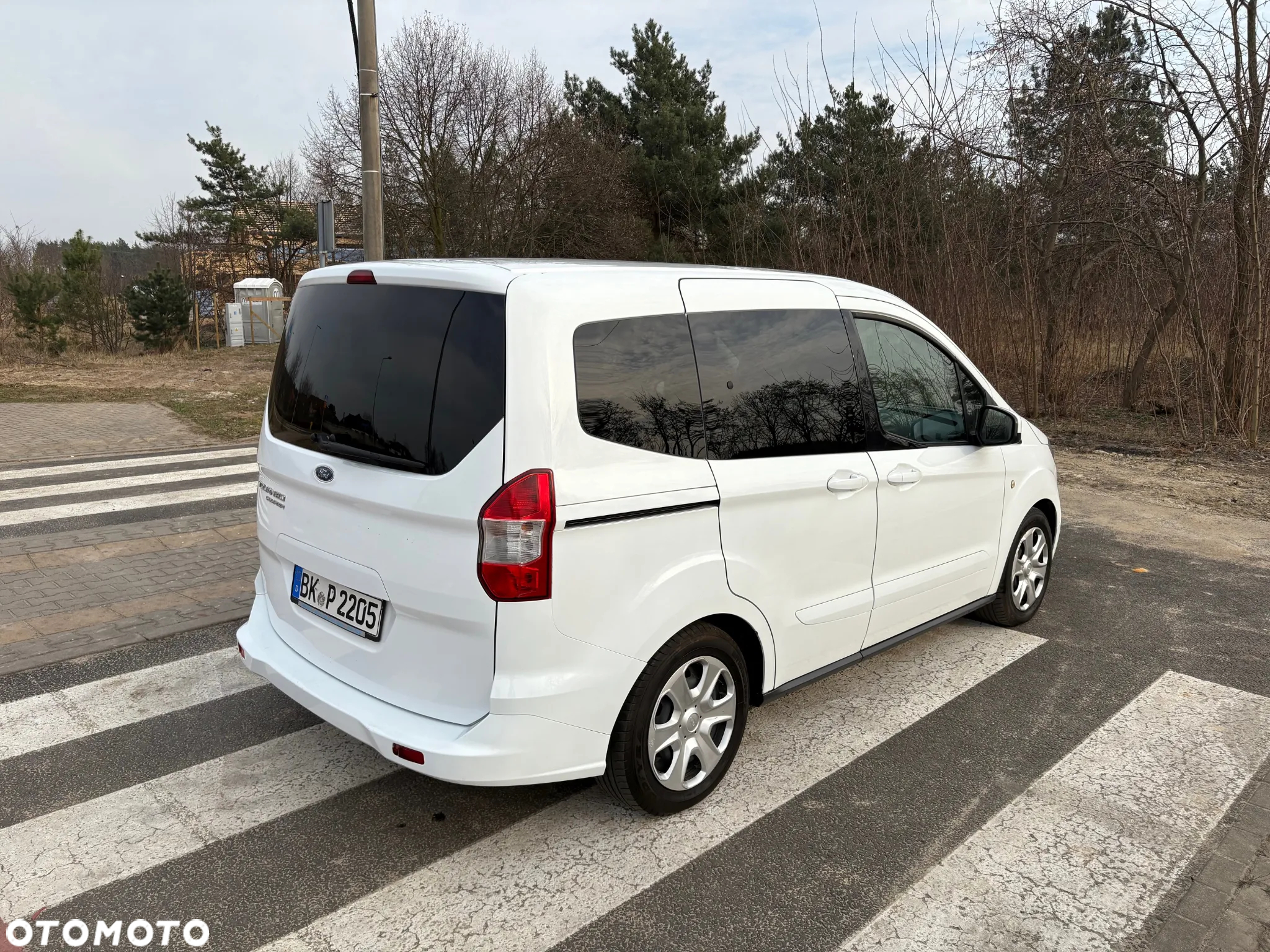 Ford Tourneo Courier 1.5 TDCi S&S Sport - 4