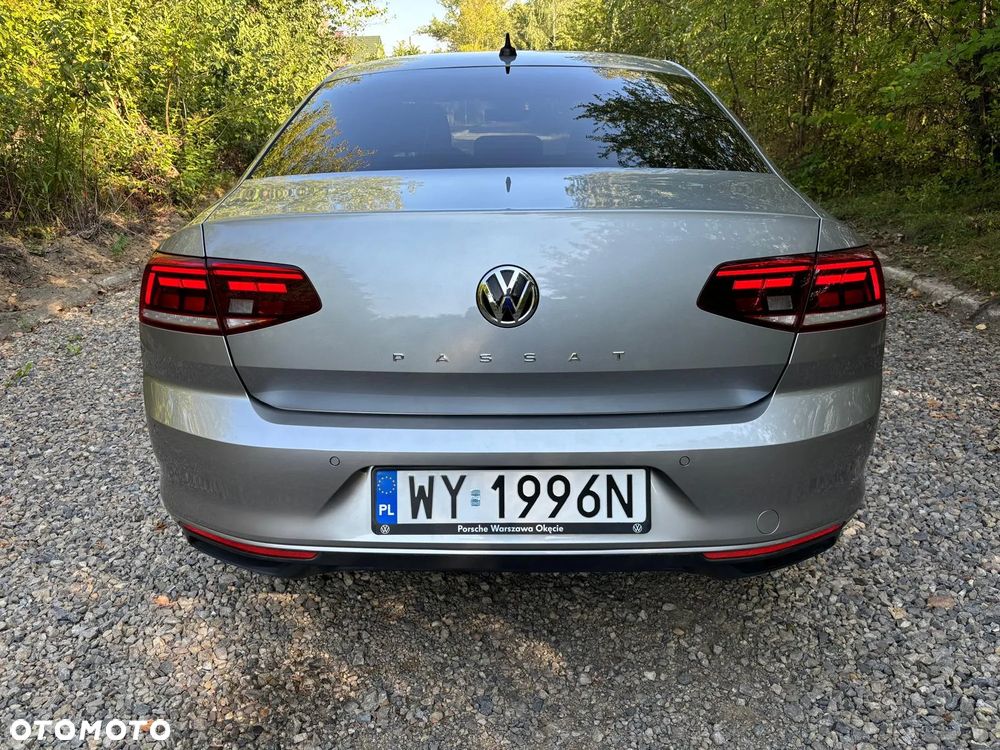 Volkswagen Passat 1.5 TSI EVO Business - 9