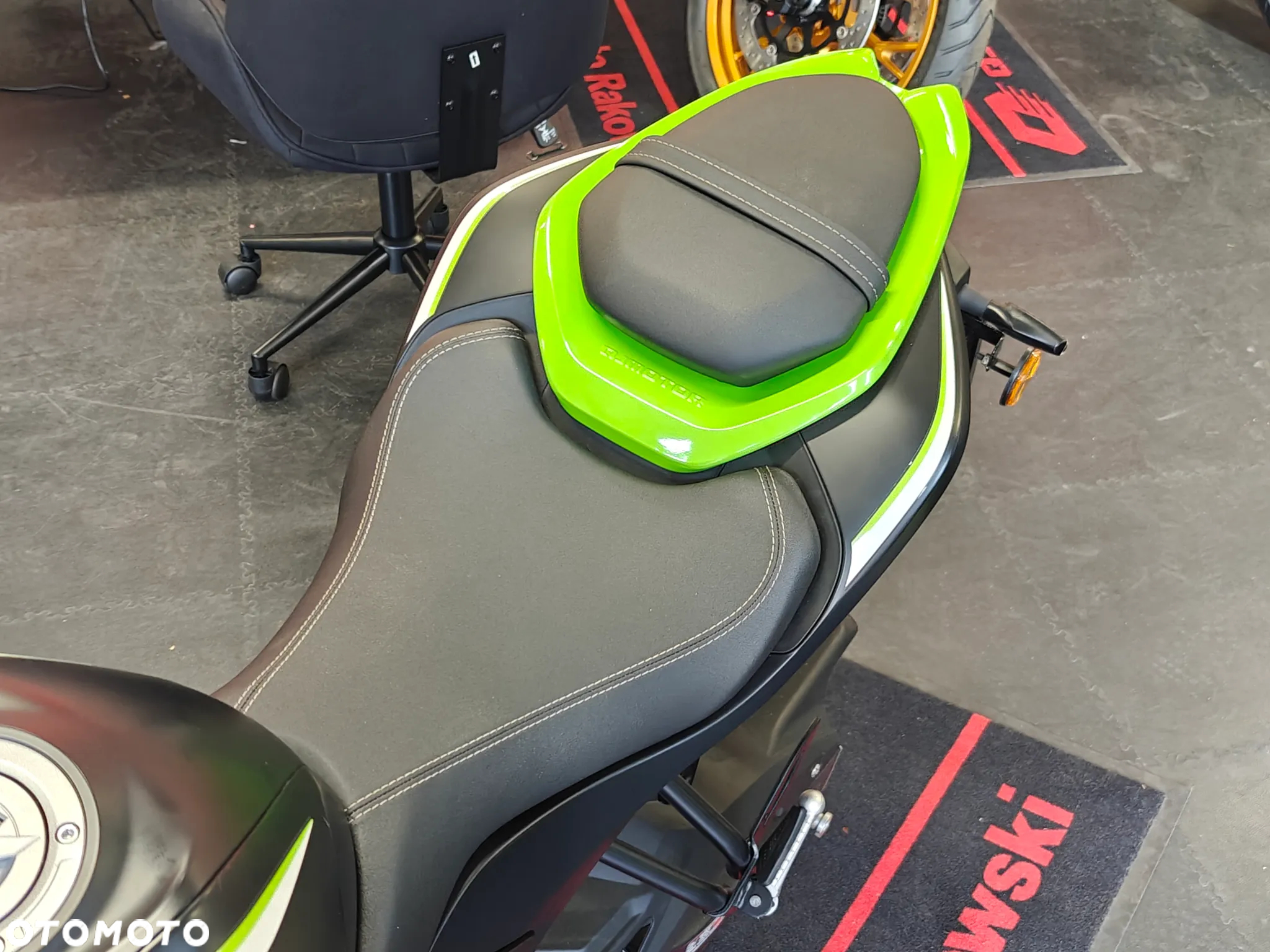 QJMOTOR SRK 125S - 8