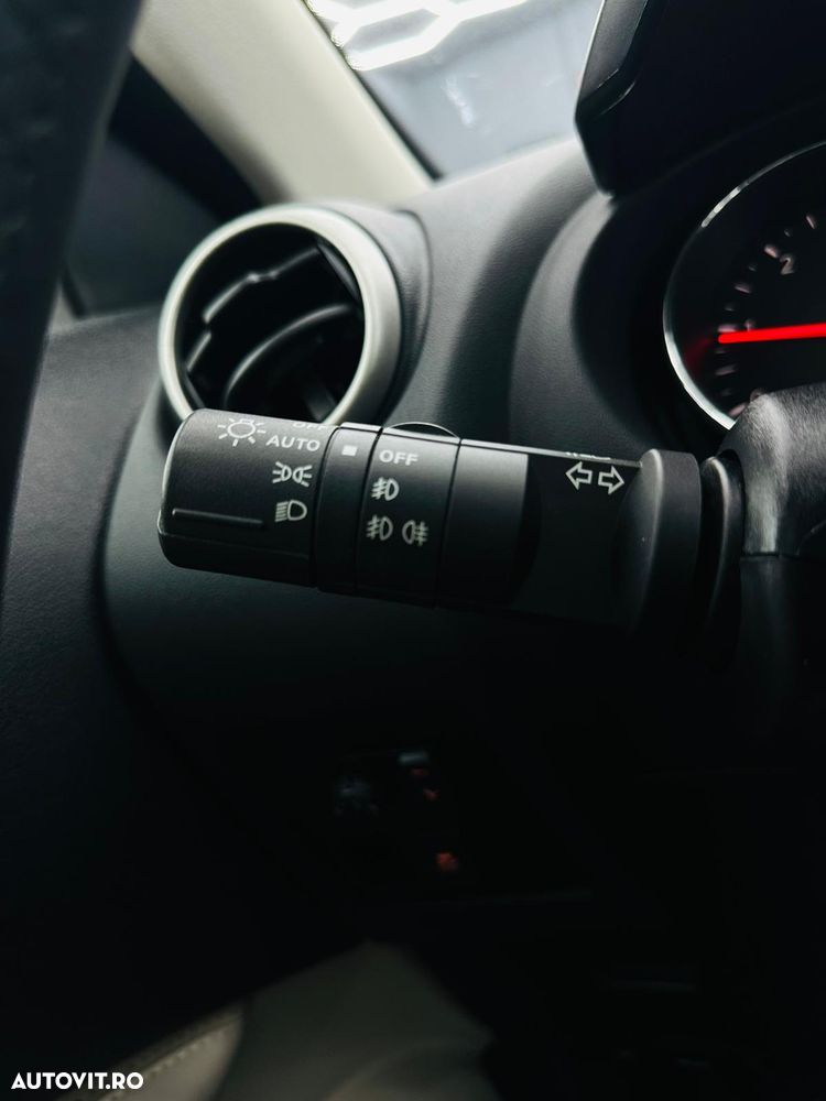 Nissan Qashqai 1.6 DCI N-Connecta - 29