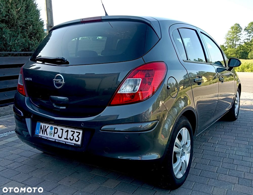 Opel Corsa 1.4 16V Innovation - 6