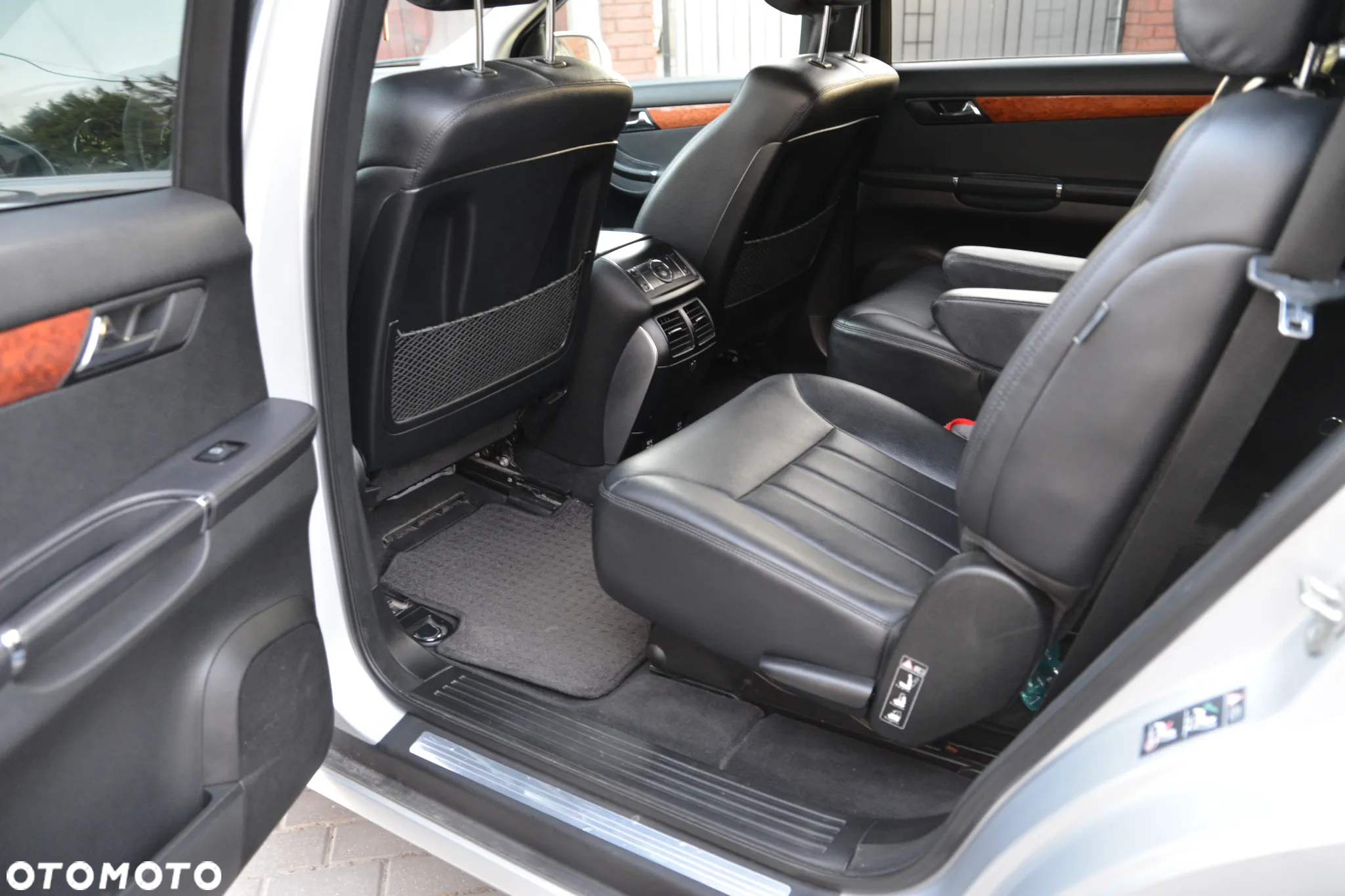 Mercedes-Benz Klasa R 350 L 4-Matic - 13