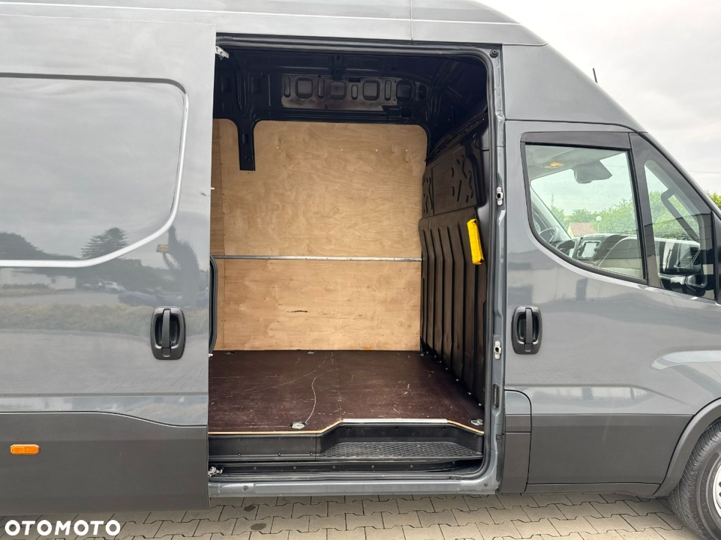 Iveco Daily - 28