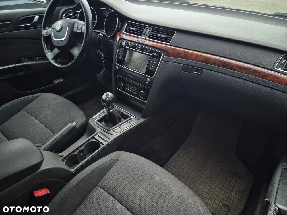 Skoda Superb 2.0 TDI Comfort - 2